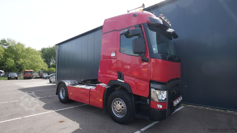 Standard-SZM Renault T 460 tractor unit 648.900KM