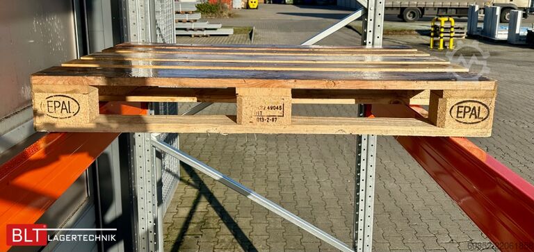 Nagy teherbírású polc ca. 14 lfm. Palettenregale H: 500cm Fachlast: 4500 kg , 60 Palettenplätze