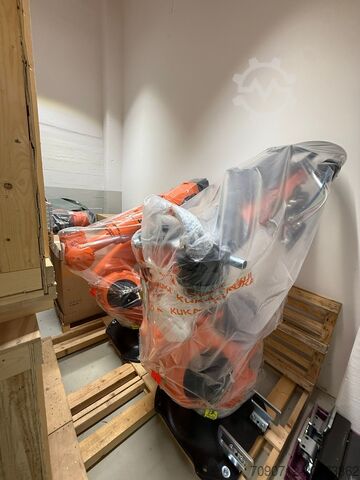Industrial robot KUKA KRC4 KR120 R1800 nano / FLR