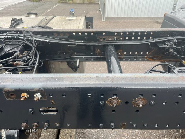 Podvozek s kabinou MAN TGX 26.480 6x2 FLL* Chassis* Nebenantrieb*ALCOA...