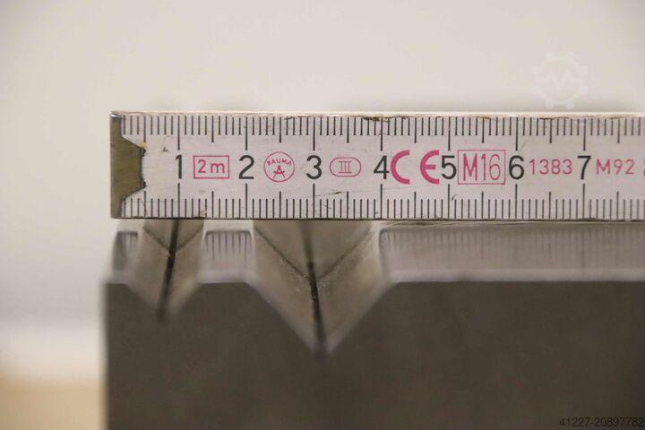 Dělený ohraňovací nástroj 1053 mm unbekannt 97/97 mm 90°