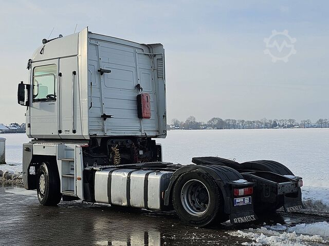Estándar-SZM RENAULT MAGNUM 440