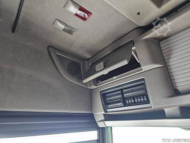 Estándar-SZM RENAULT MAGNUM 440