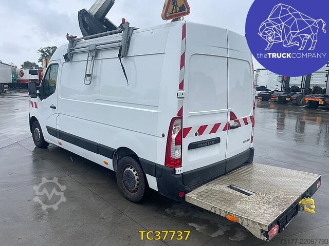 Πλατφόρμα ανύψωσης Renault Master 145.35 klubb