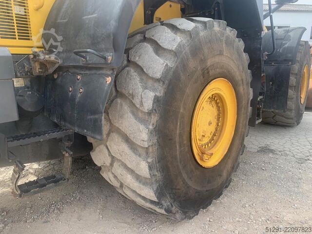 Radlader Komatsu WA500-8
