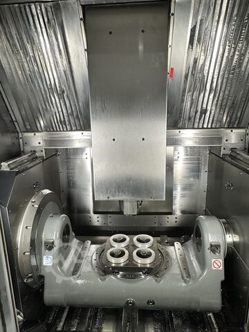 Megmunkáló központ Hermle C250U 5 Axis