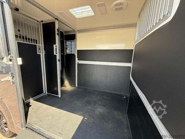 Lószállítás Renault Master STX S3 Paardenwagen Hengsten uitvoering ...