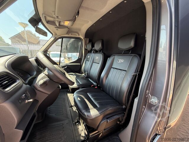 Lószállítás Renault Master STX S3 Paardenwagen Hengsten uitvoering ...