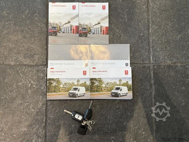 Paarden transport Renault Master STX S3 Paardenwagen Hengsten uitvoering ...