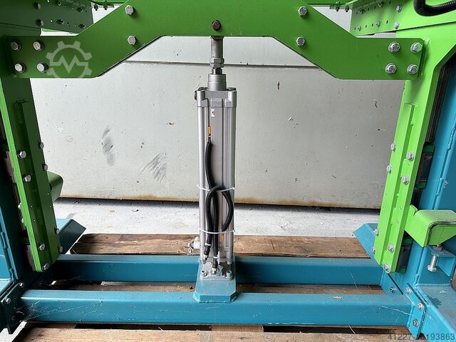 Transportband met hefinrichting Grenzebach** ZFT 1400 x 760 mm