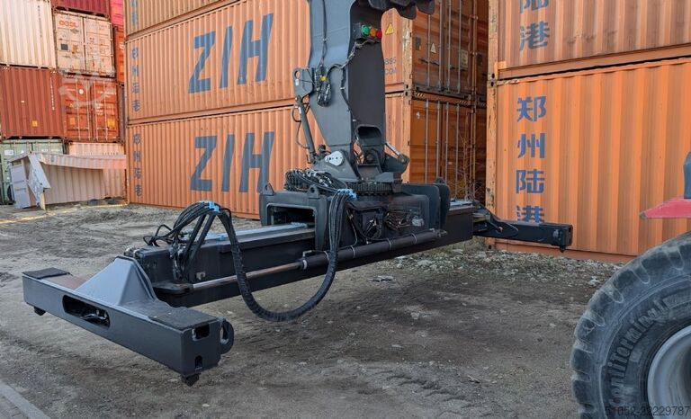 Üres konténer reachstacker Kalmar DRG100-54S6