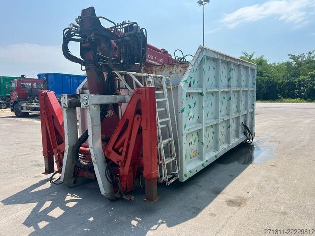 Abrollcontainer  CONTAINER SCARRABILE USATO A CIELO APERTO CON GRU