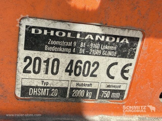 Reefer semitrailer Schmitz Cargobull Tiefkühler Standard Ladebordwand