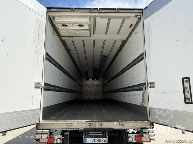 Reefer semitrailer Schmitz Cargobull Tiefkühler Standard Ladebordwand