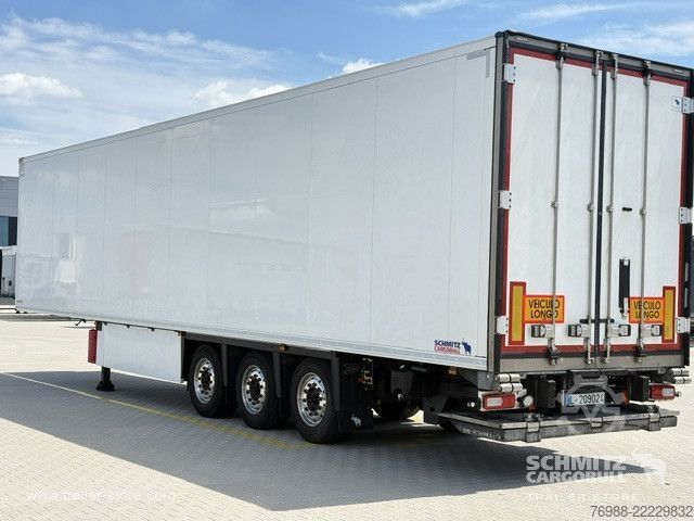 Reefer semitrailer Schmitz Cargobull Tiefkühler Standard Ladebordwand