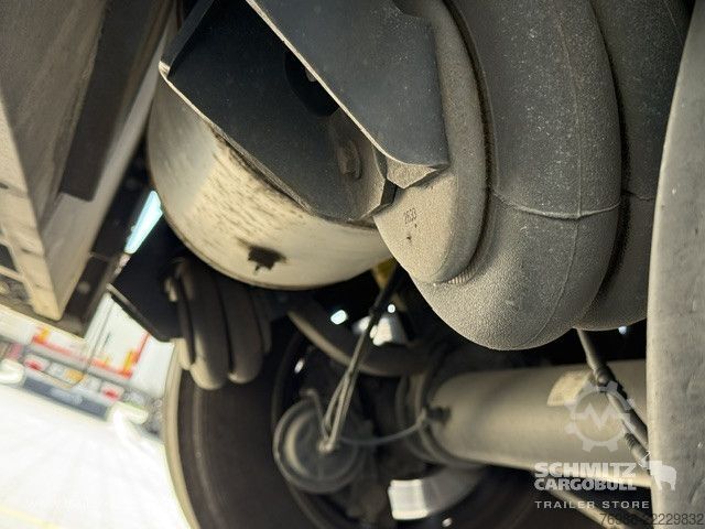 Reefer semitrailer Schmitz Cargobull Tiefkühler Standard Ladebordwand