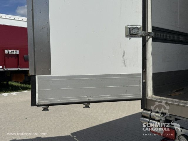 Reefer semitrailer Schmitz Cargobull Tiefkühler Standard Ladebordwand