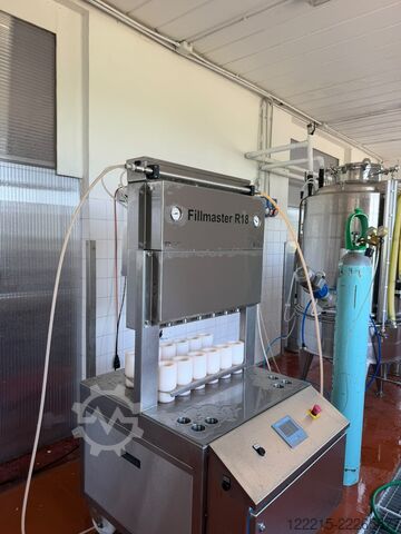 Werk II Fillmaster R18 izobár töltő-zárógép (2023) Werk II Isobaric Filler Capper
