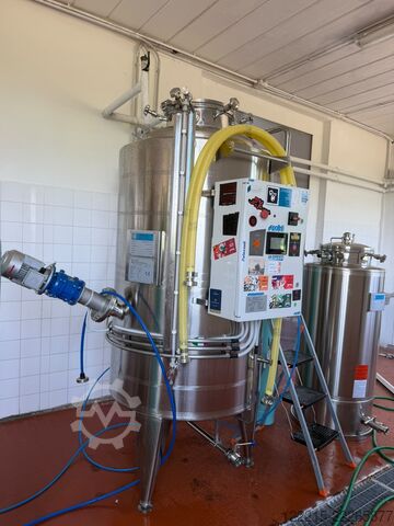 Werk II Fillmaster R18 izobár töltő-zárógép (2023) Werk II Isobaric Filler Capper