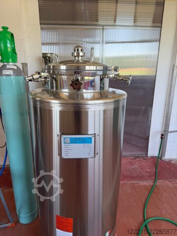 Werk II Fillmaster R18 izobár töltő-zárógép (2023) Werk II Isobaric Filler Capper