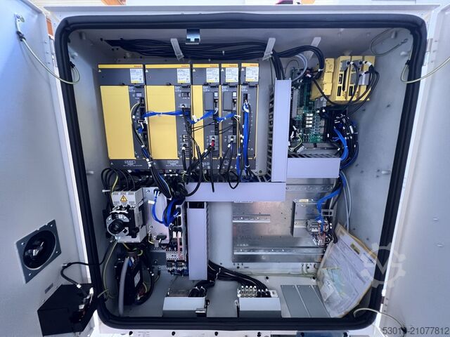 Verticale bewerkingscentrum FANUC Robodrill D21LIB5 ADV Plus