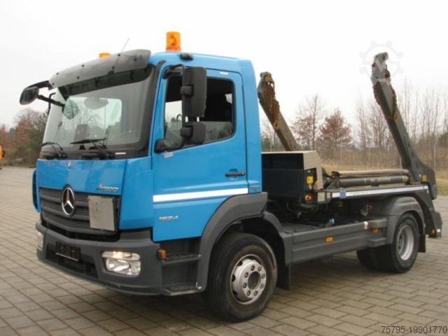 Billenőplatós teherautó MERCEDES-BENZ Atego 1524 K Absetzkipper TOP +Funkfernbed.