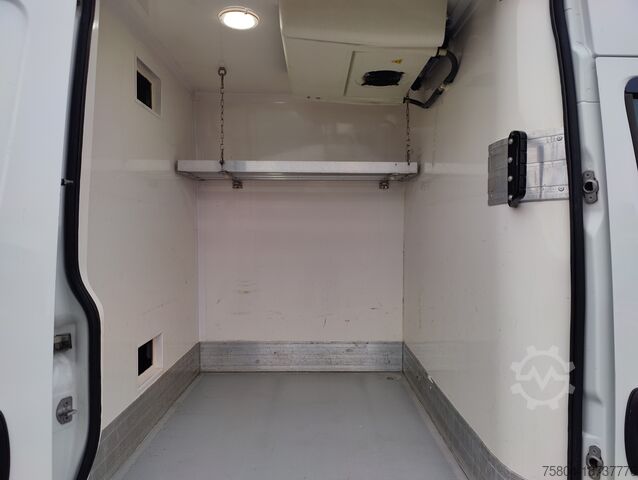 Furgonetka chłodnia Iveco Daily 35
