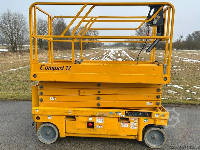 Schaarlift Haulotte Compact 12