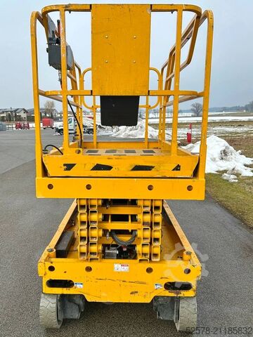 Schaarlift Haulotte Compact 12