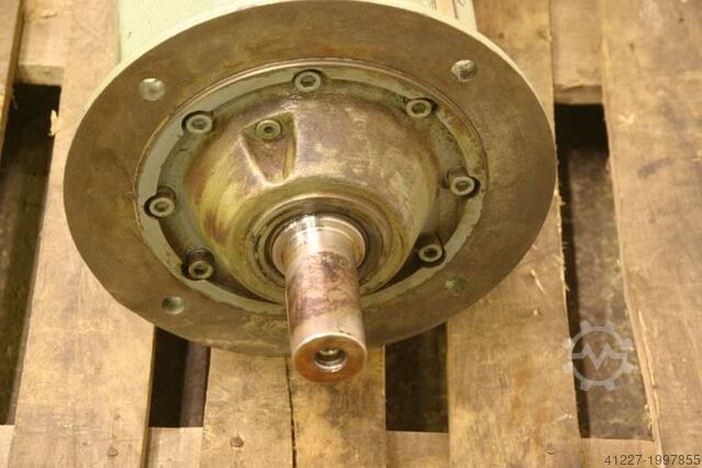 DC gear motor SEW-EURODRIVE RF83/GSV132.2LL/V/B