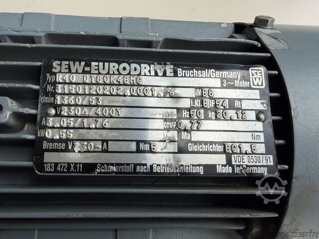 Motoriduttore SEW-EURODRIVE R40 DT80K4/BMG 0,55 kW 53 giri/min Freno 230 V 3 Motoreduktor SEW-EURODRIVE R40 DT80K4/BMG 0,55 kW 53 obr./min Hamulec 230 V 3 Motoreduktor SEW-EURODRIVE R40 DT80K4/BMG 0,55 kW 53 obr./min Hamulec 230 V 3
