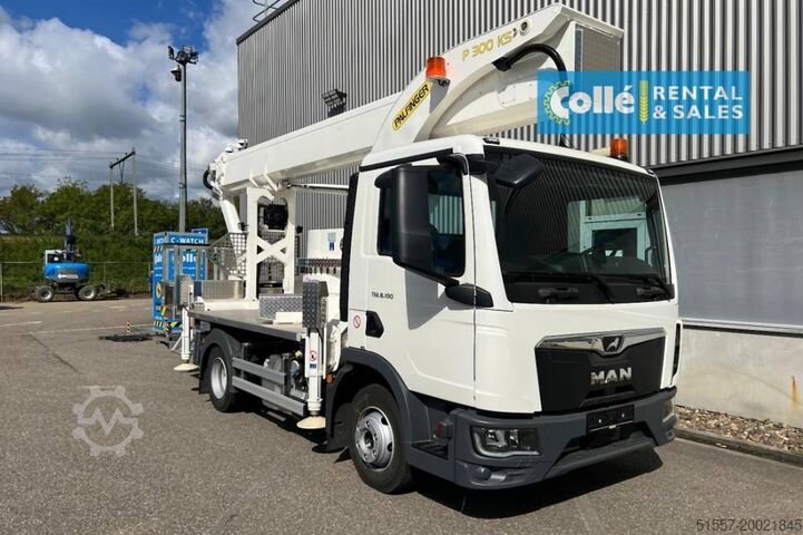 Platform monteret på lastbil Palfinger P 300 KS | 2023