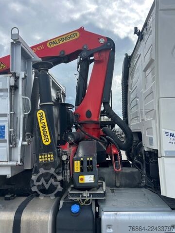 Camion ribaltabile trilaterale VOLVO FH 500 3-SEITEN KIPPER MEILLER MIT PALFINGER PK22002EH, RETARDER
