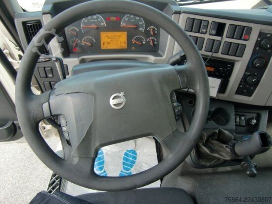 Camion refrigerato VOLVO FL 280 KüHLKOFFER, AUTOMATIK, E6, MIT LBW, THERMO KING