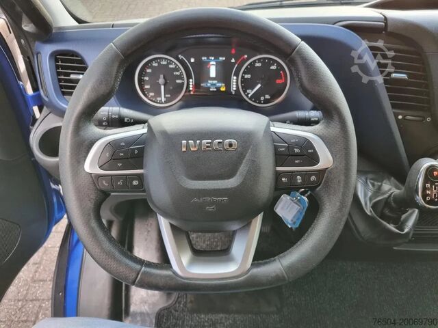 Delivery van Iveco Daily 35S16 HI-MATIC 2.3 L2H2/ Airco/ Navi/ LED...