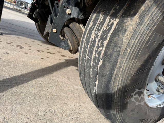 Tippsemitrailer SCHWARZMÜLLER SK * 2 X LIFTACHSE * HARDOX * SCHUBACHSE VON SAF