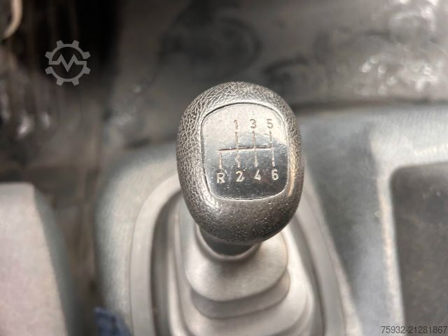 Furgon skrzyniowy MERCEDES-BENZ Atego 816 R - Koffer, Arztpraxis, Eventfahrzeug