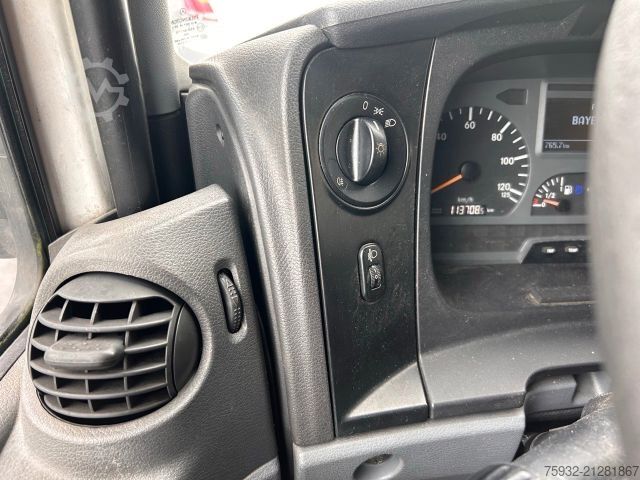 Furgon skrzyniowy MERCEDES-BENZ Atego 816 R - Koffer, Arztpraxis, Eventfahrzeug