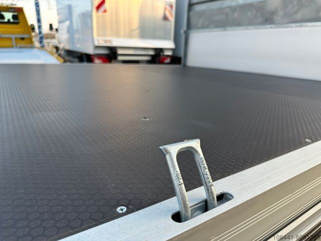 Platform vrachtwagen IVECO 35S16 Doppelkabine / Pritsche /Aktivsitz/AHK