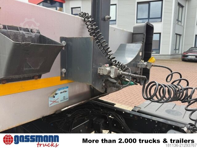 Low loader semitrailer  CYL 3, mit Lift-/Lenkachse, faltbare Rampen