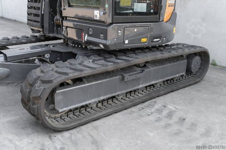 Midi excavator CASE CX 105 E