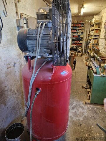 Piston compressor FINI BK119-270V-7,5