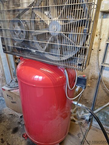 Piston compressor FINI BK119-270V-7,5