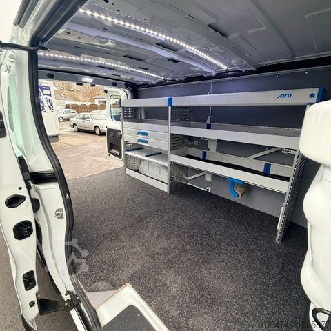 Panel van RENAULT Trafic Kasten L2H1 2,9t Komfort Sortimo