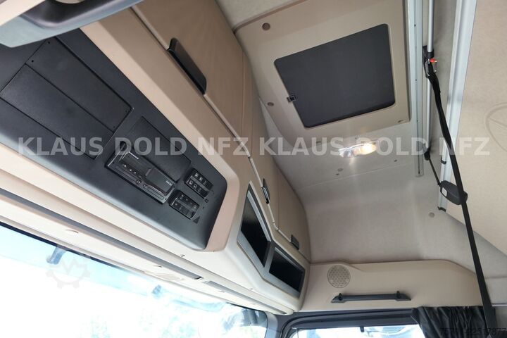 Standardowy ciągnik siodłowy MERCEDES-BENZ Actros 1851 GigaSpace Retarder XL-Tank Euro 6