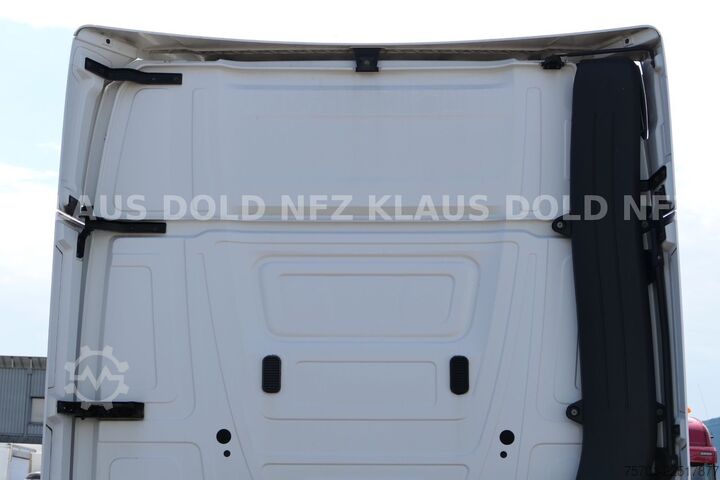 Standardowy ciągnik siodłowy MERCEDES-BENZ Actros 1851 GigaSpace Retarder XL-Tank Euro 6