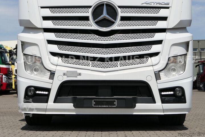 Standardowy ciągnik siodłowy MERCEDES-BENZ Actros 1851 GigaSpace Retarder XL-Tank Euro 6