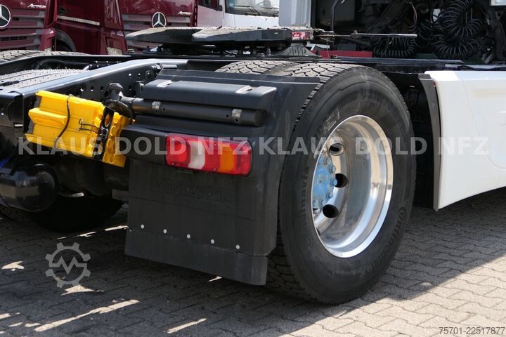 Tractora standard MERCEDES-BENZ Actros 1851 GigaSpace Retarder XL-Tank Euro 6