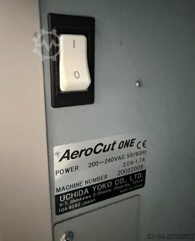 Uchida Aerocut ONE automatisk visitkortsskärmaskin  