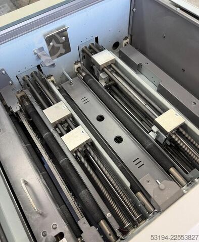 Uchida Aerocut ONE automatisk visitkortsskärmaskin  